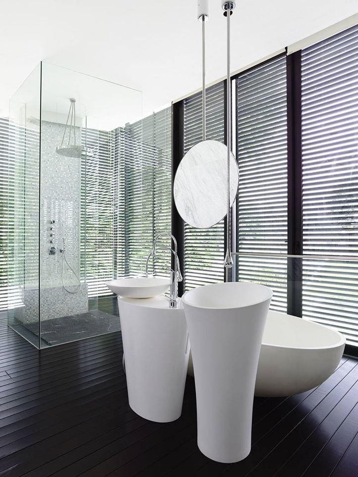 Zucchetti for a Contemporary Bathroom with a Prospero Rasulo and Andrew Road 3 Storey Bungalow by Gessi Singapore